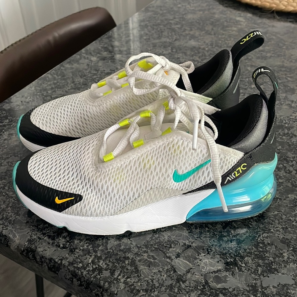 Nike Air270
